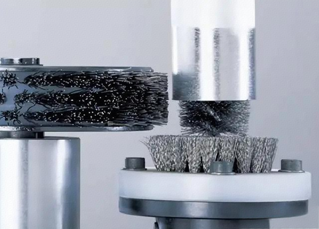 A deburring disc polishing brush specially designed for automotive parts